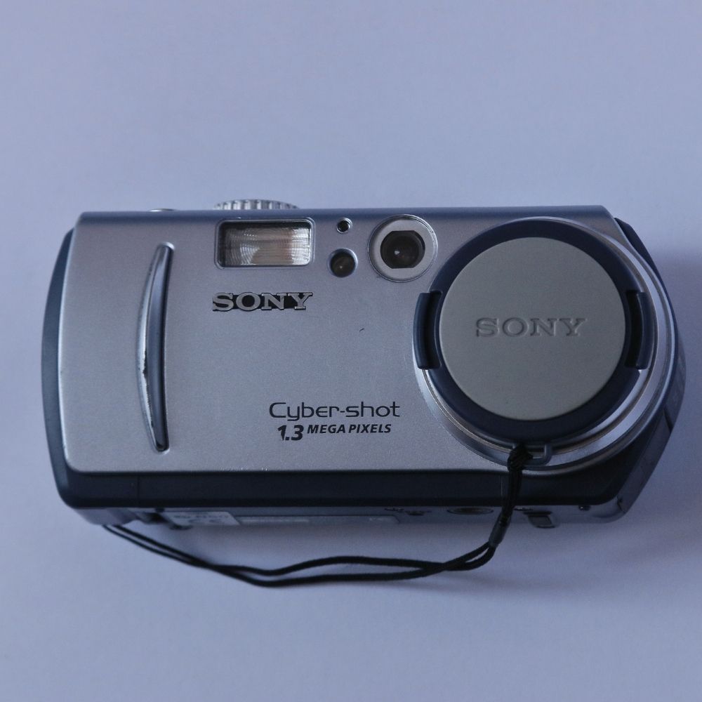 Sony CyberShot DSC-P30