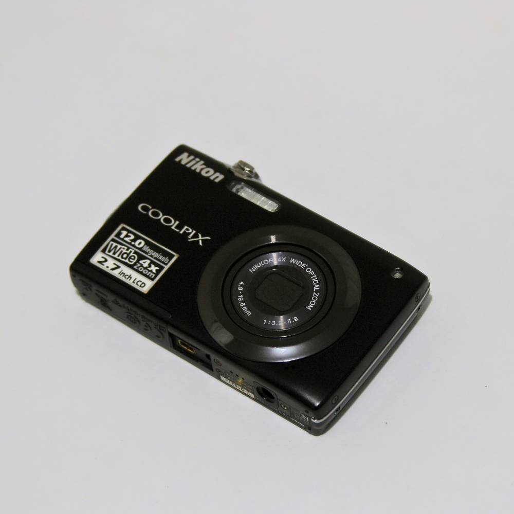Nikon Coolpix S3000