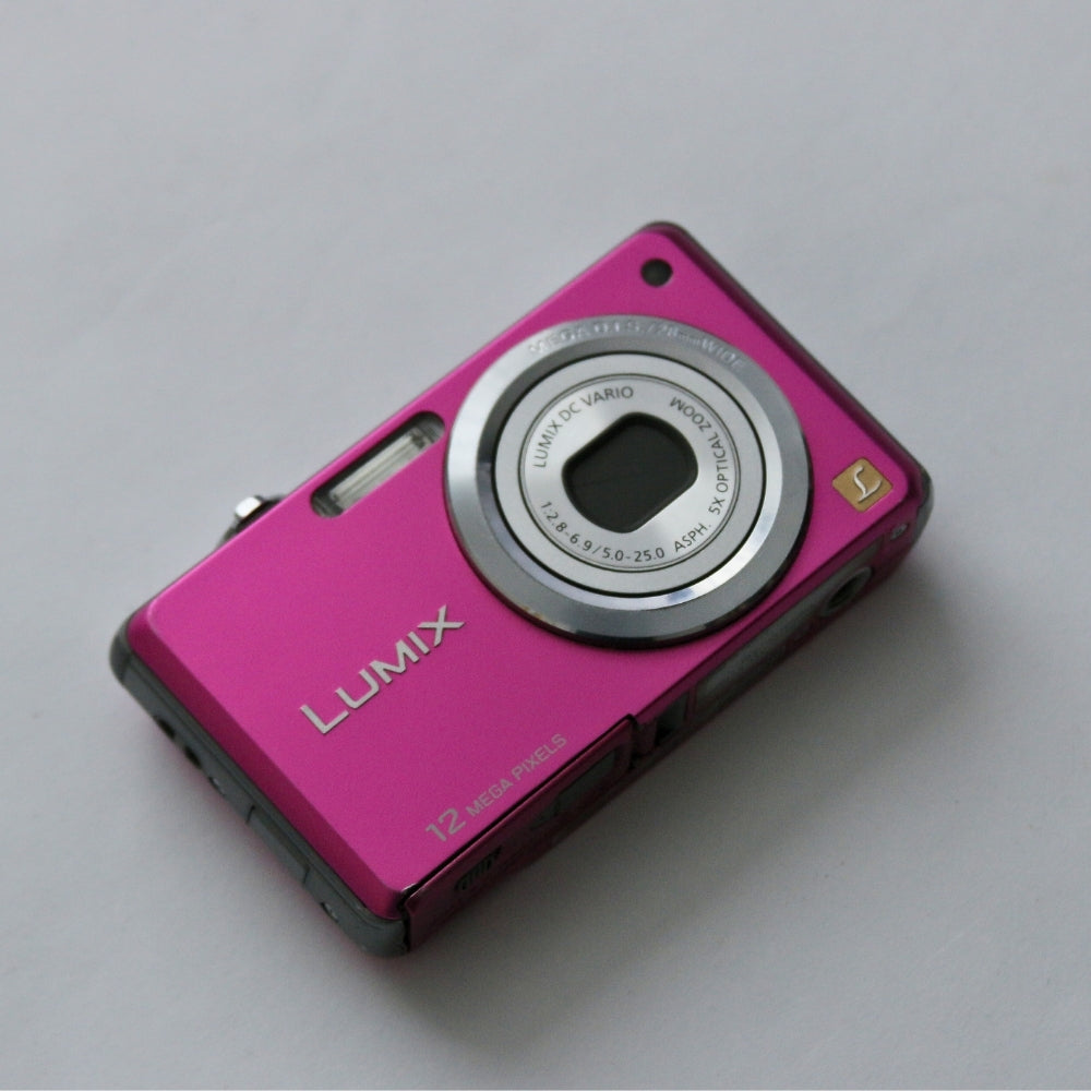 Panasonic LUMIX DMC-FH1