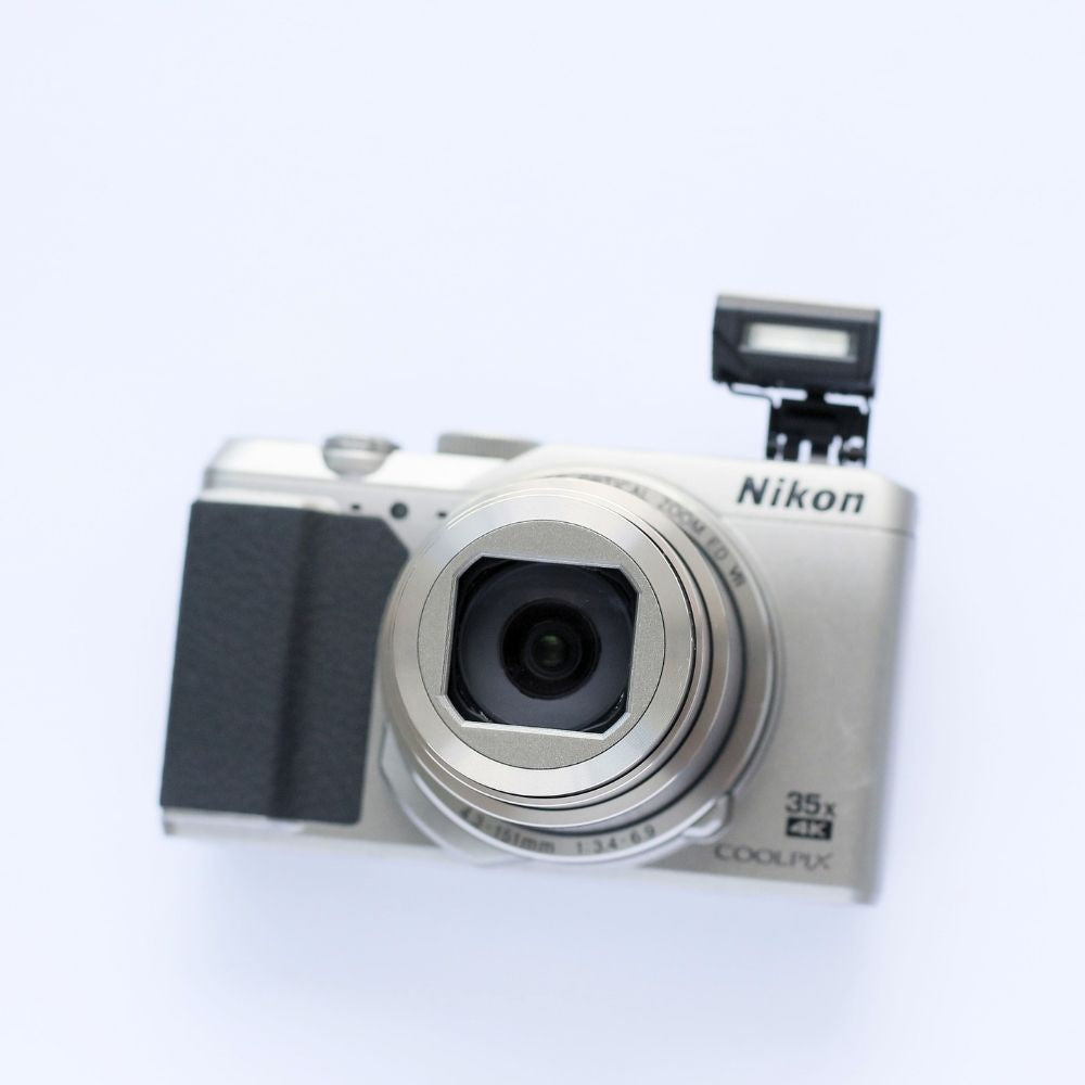Nikon COOLPIX A900