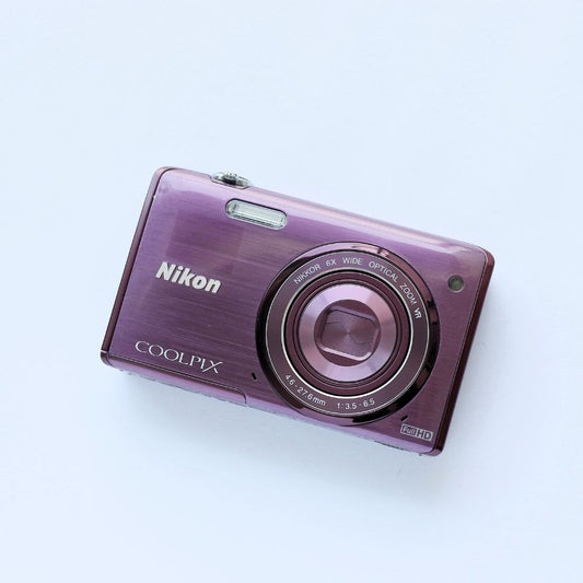 Nikon Coolpix S5200