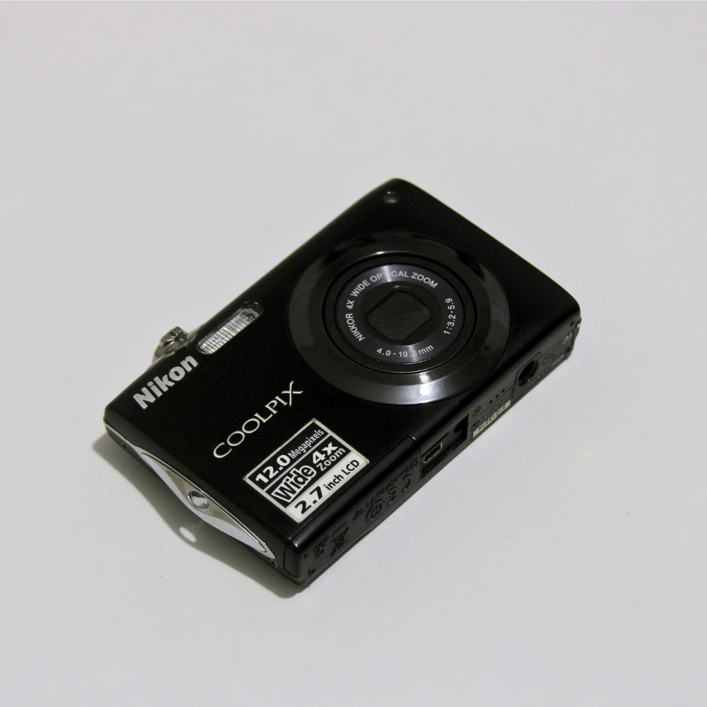 Nikon Coolpix S3000