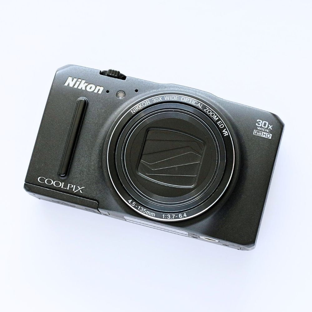 Nikon COOLPIX S9700 Full HD