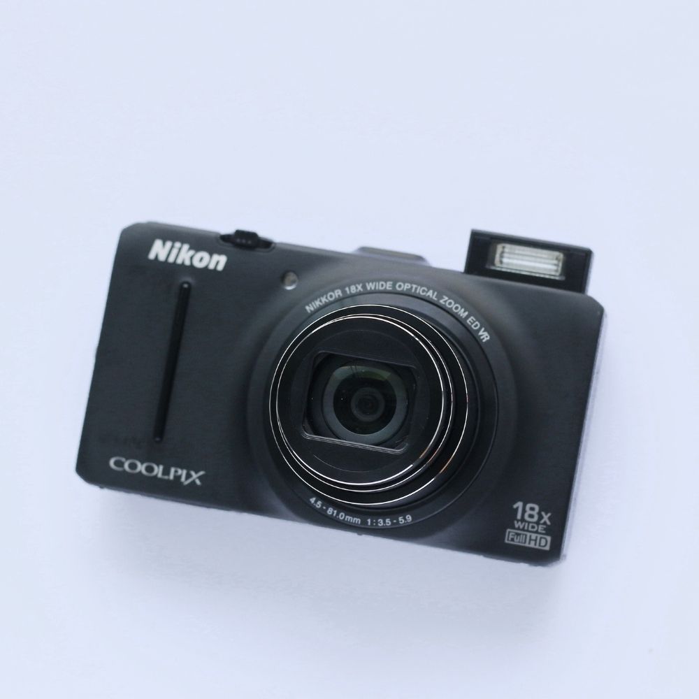 Nikon COOLPIX S9300