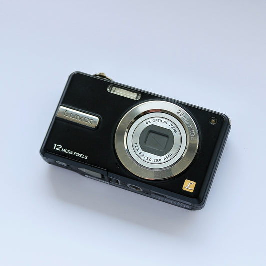 Panasonic Lumix DMC-F3