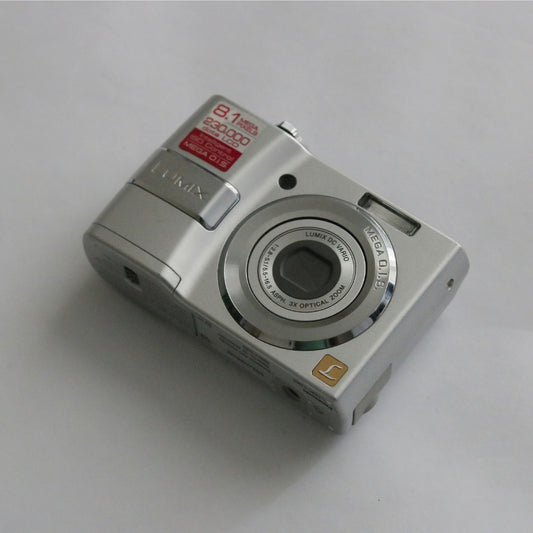 Panasonic LUMIX DMC-LS80