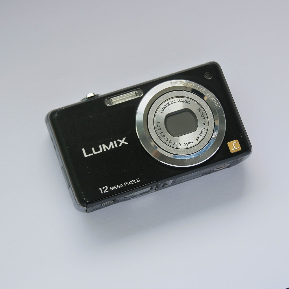 Panasonic LUMIX DMC-FH1