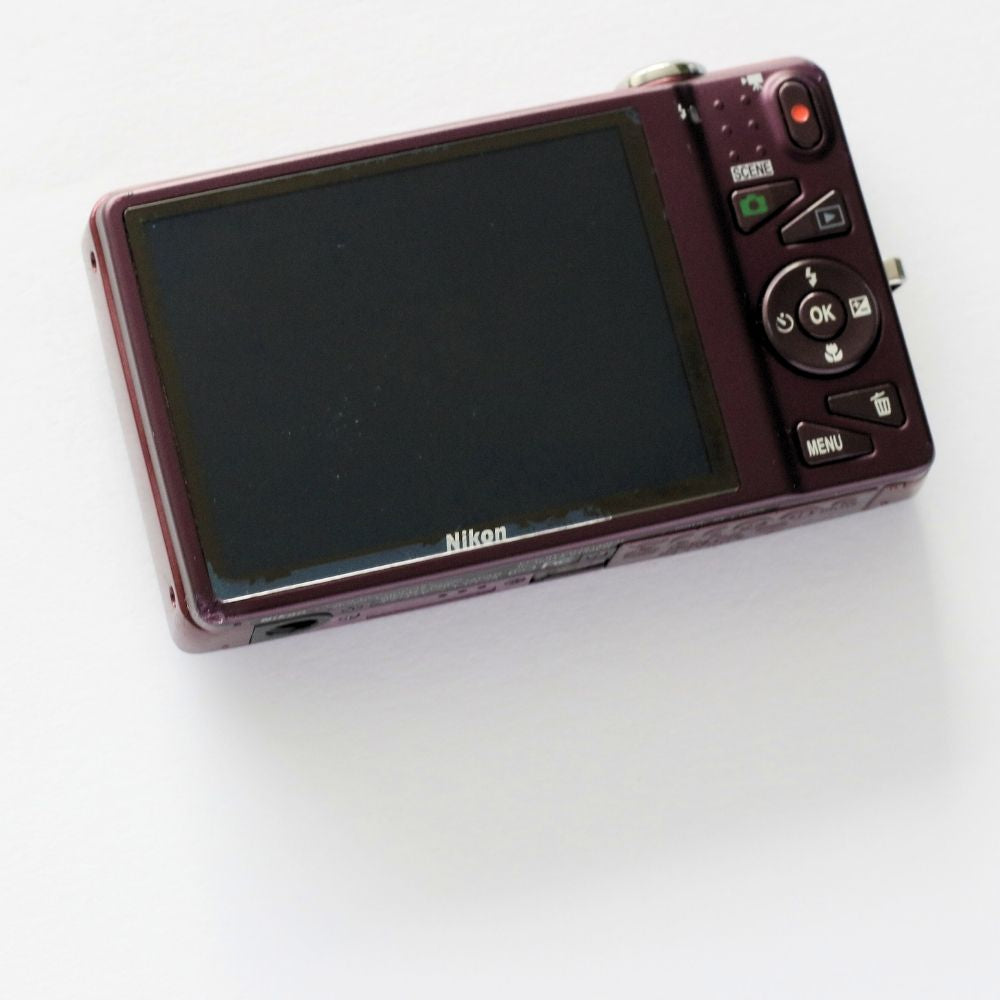 Nikon Coolpix S5200