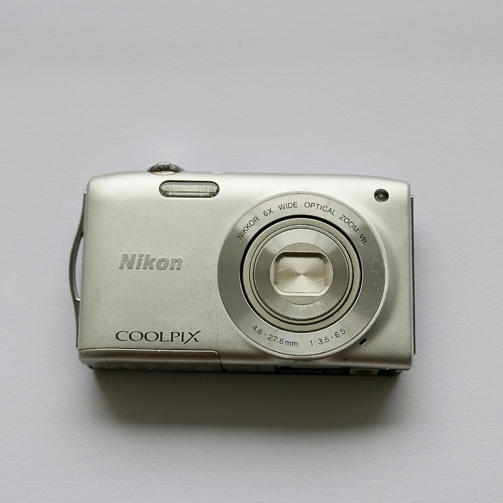 Nikon COOLPIX S3300