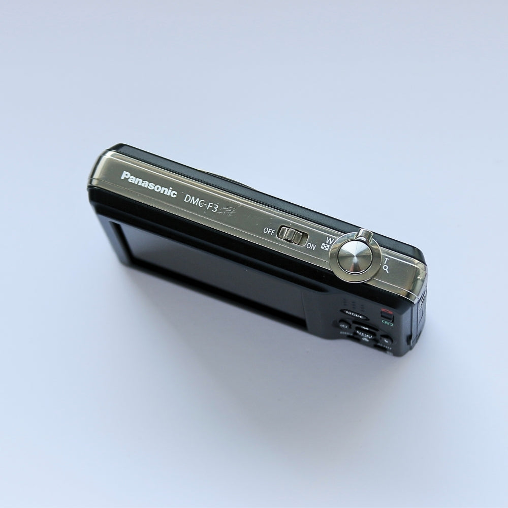 Panasonic Lumix DMC-F3
