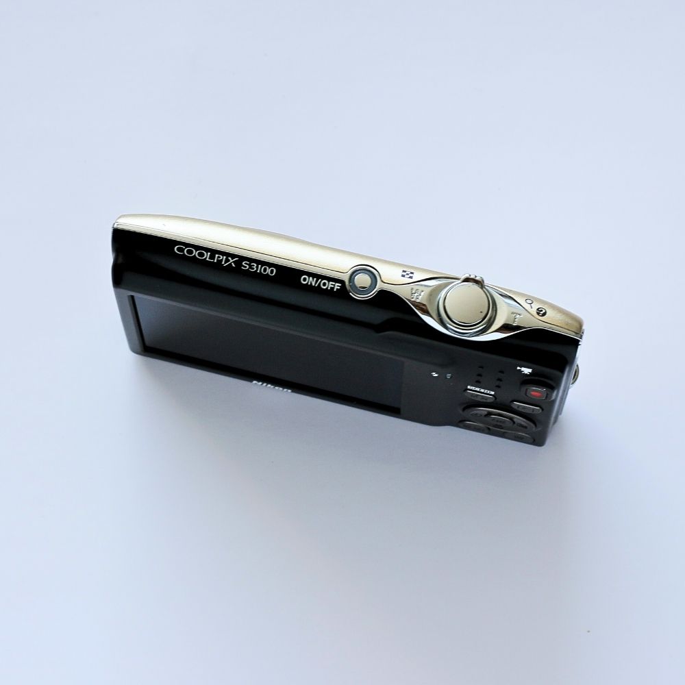 Nikon Coolpix S3100