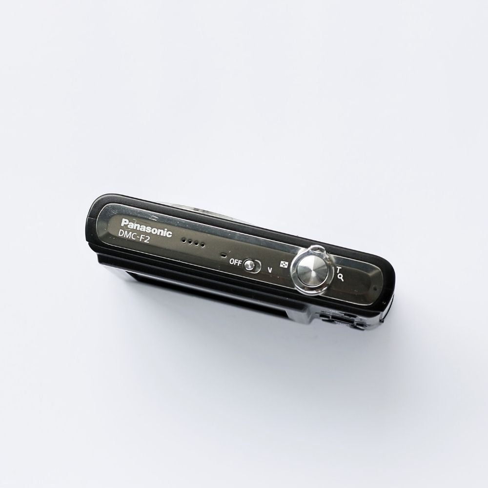 Panasonic Lumix DMC-F2