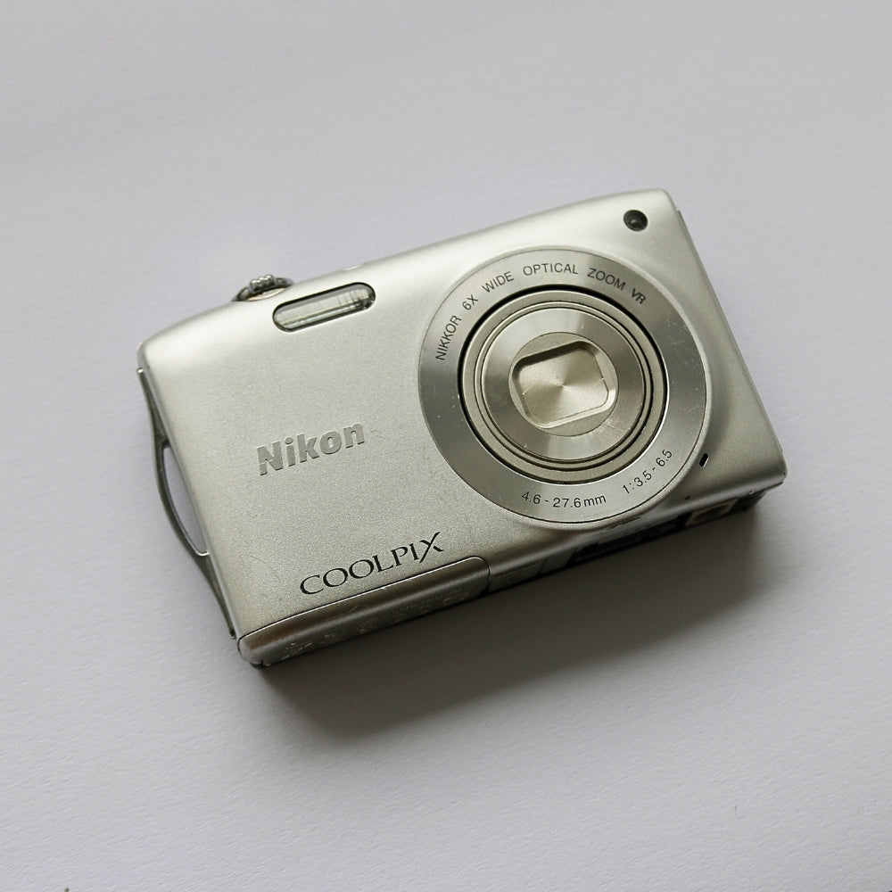 Nikon COOLPIX S3300