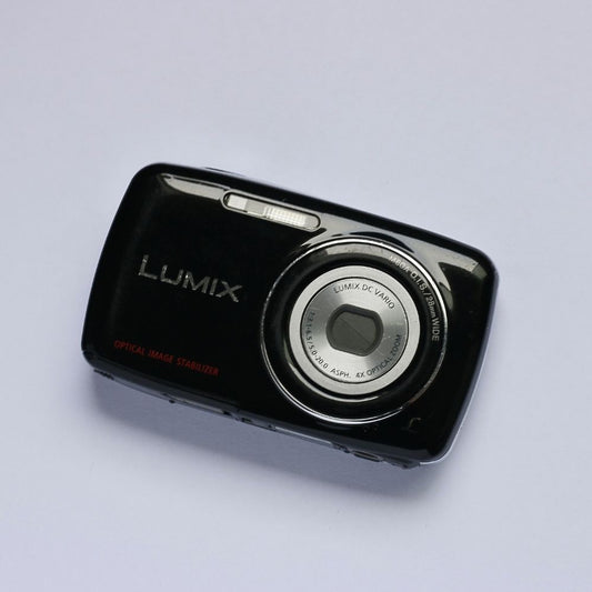 Panasonic LUMIX DMC-S1