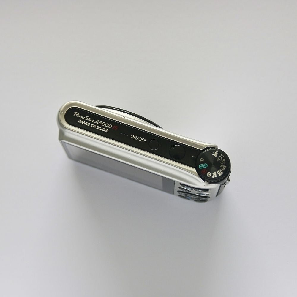 Canon PowerShot A3000 IS