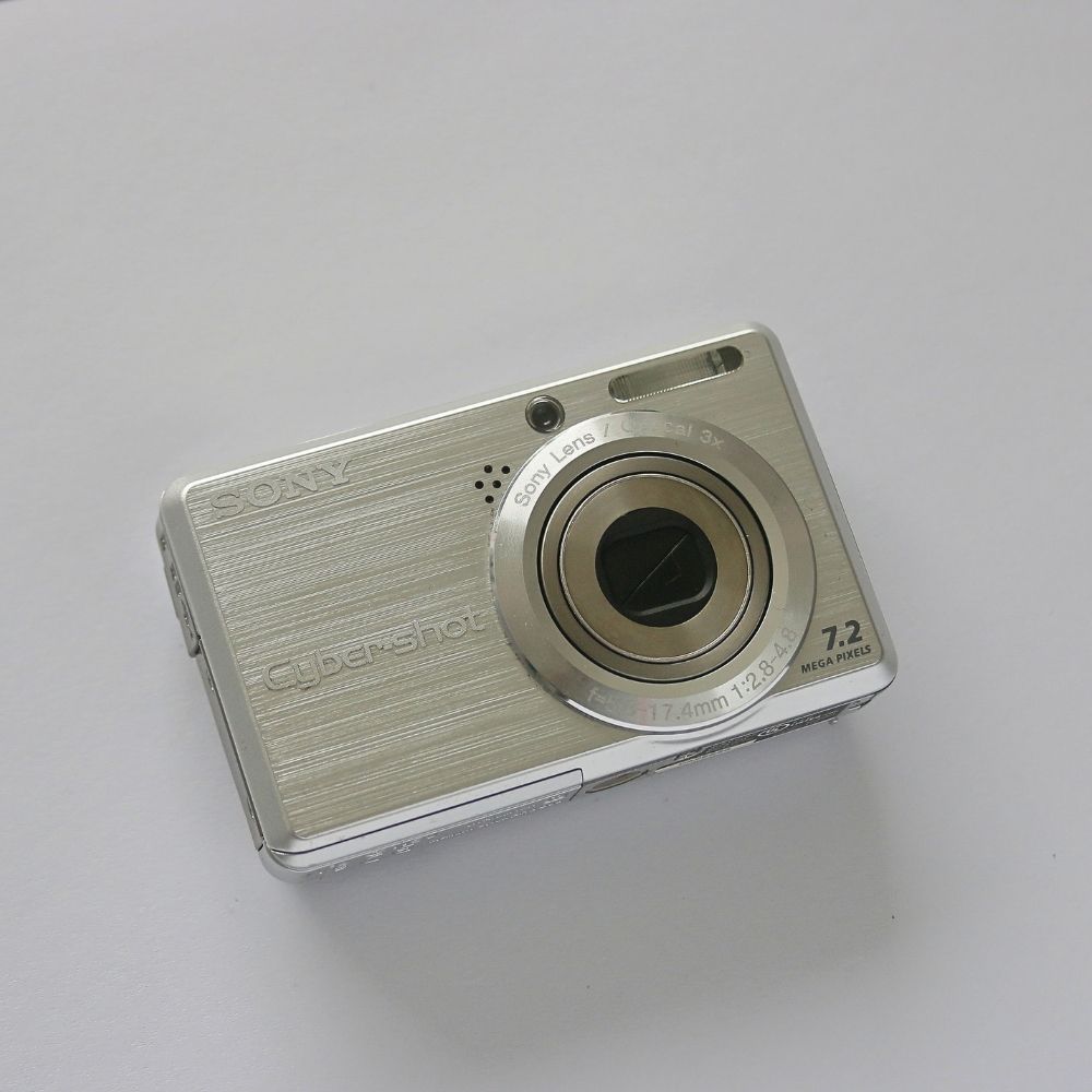 Sony Cyber-shot DSC-S750