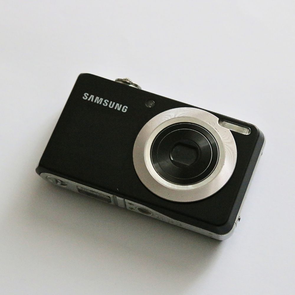 Samsung PL100