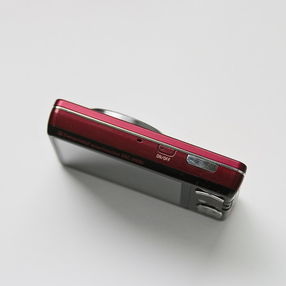 Sony Cyber-shot DSC-W690