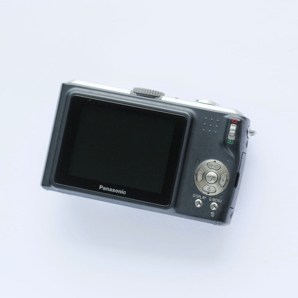 Panasonic LUMIX DMC-TZ4