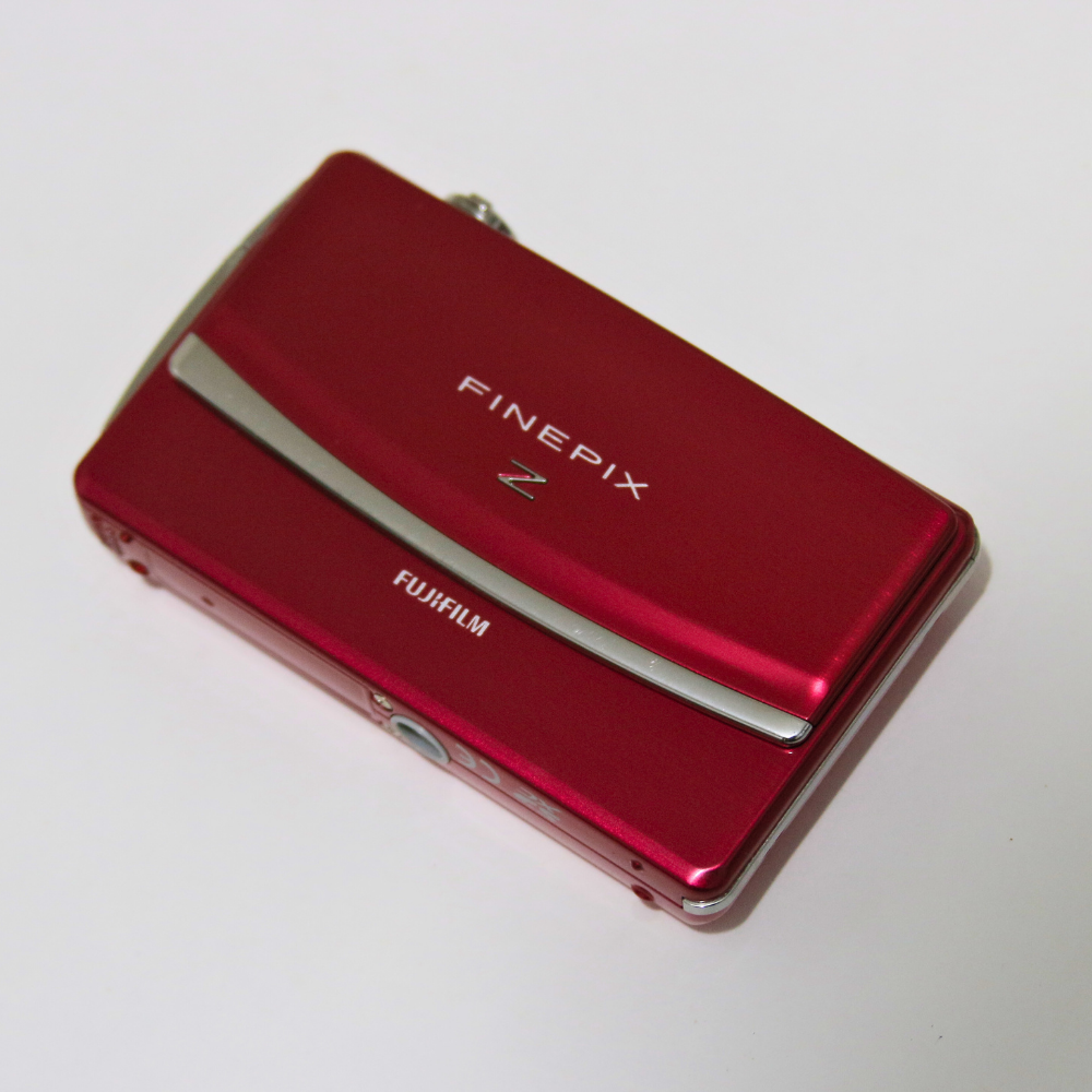 FUJIFILM Z90