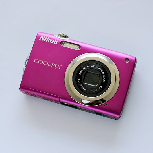 Nikon Coolpix S3000