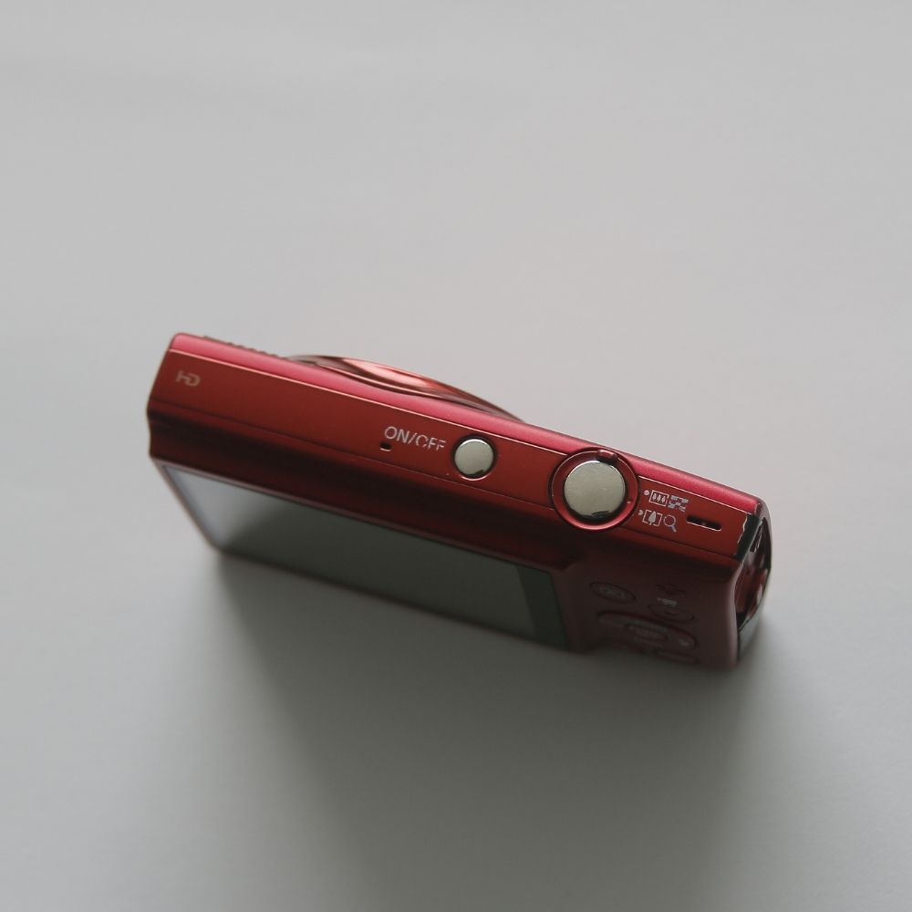 Canon PowerShot ELPH 150 HD