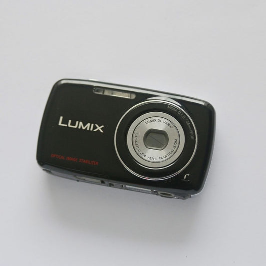Panasonic LUMIX DMC-S1