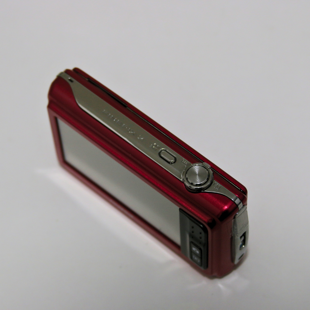 FUJIFILM Z90