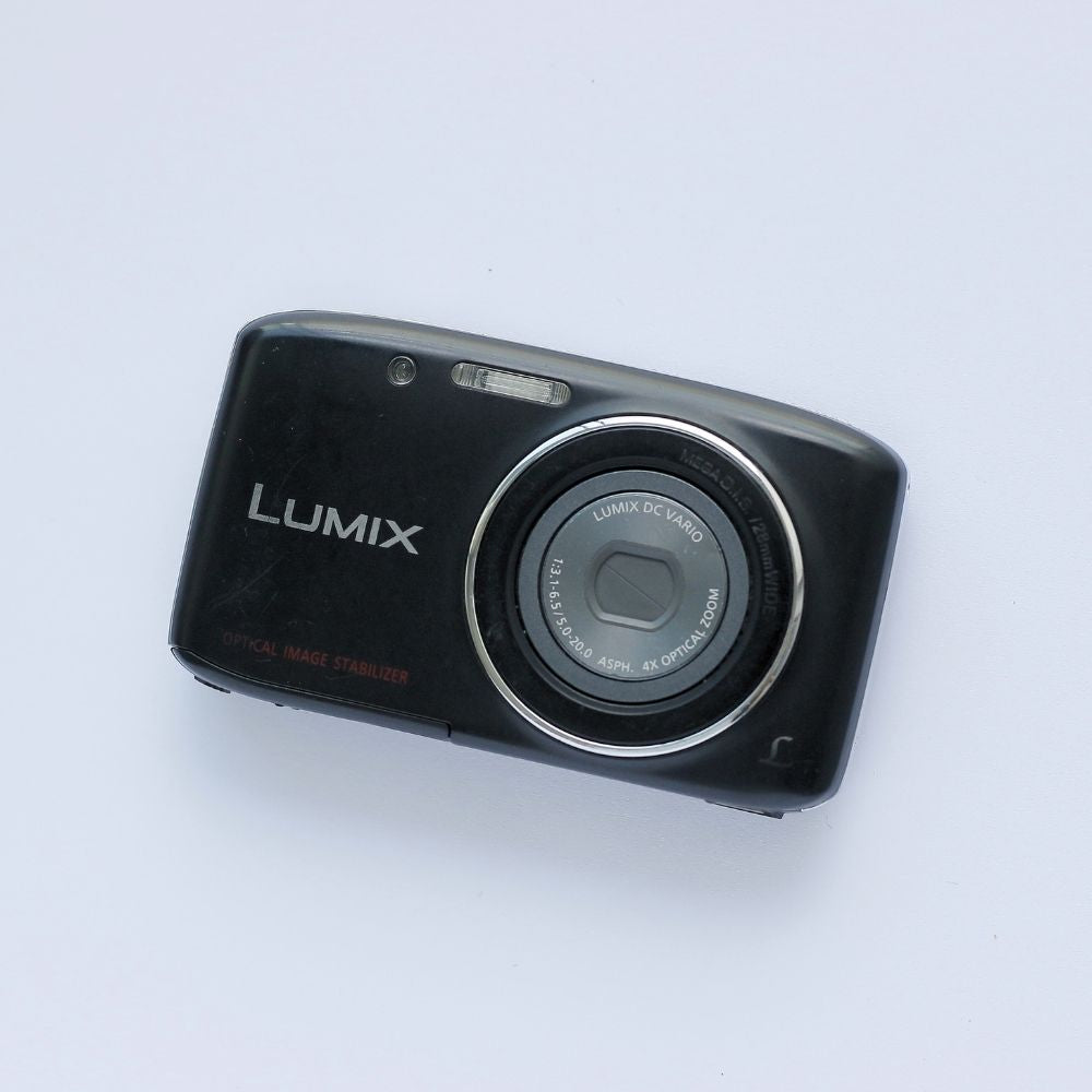 Panasonic LUMIX DMC-S2
