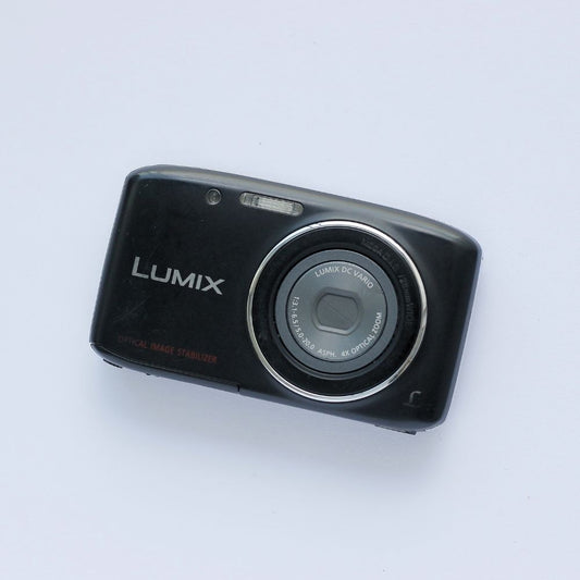 Panasonic LUMIX DMC-S2