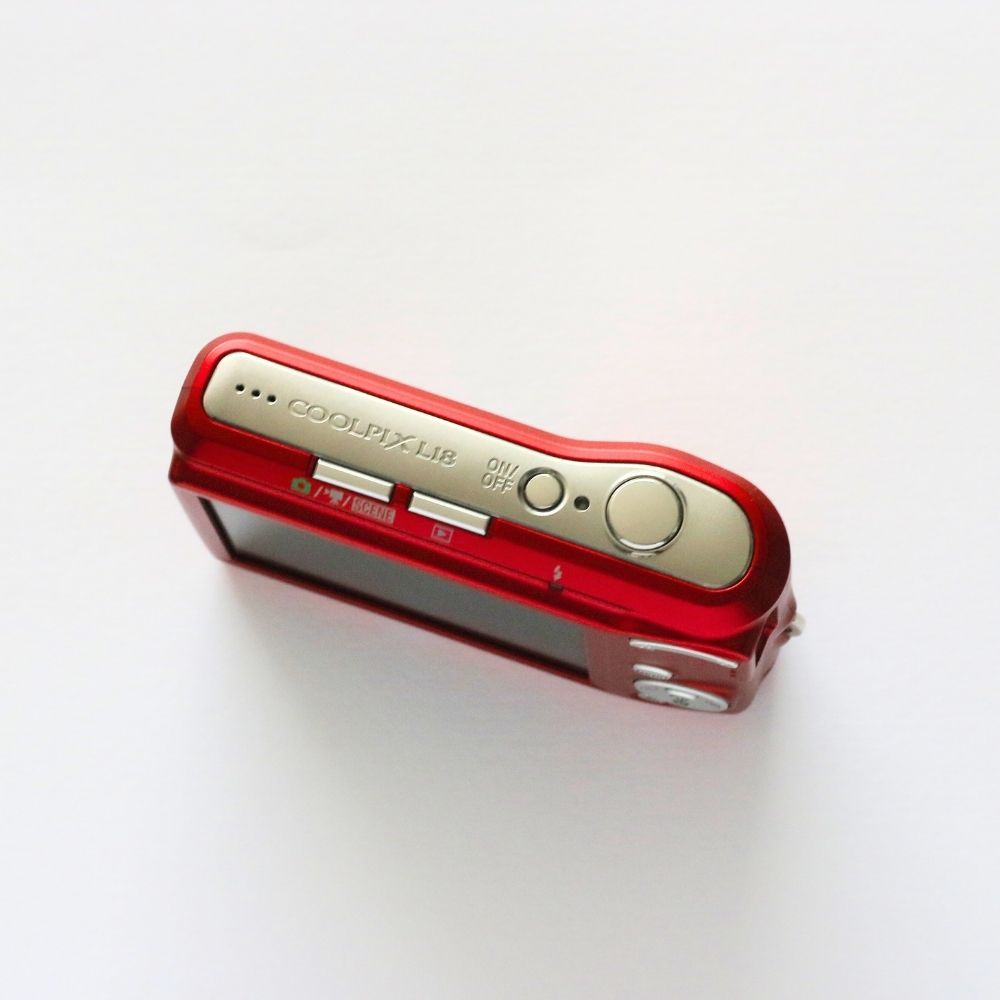 Nikon COOLPIX L18