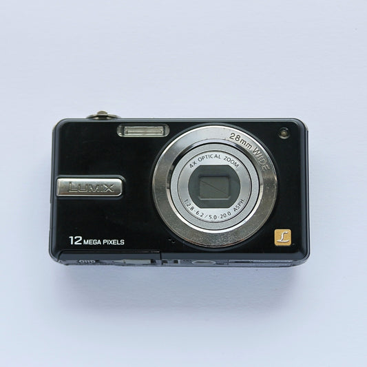Panasonic Lumix DMC-F3