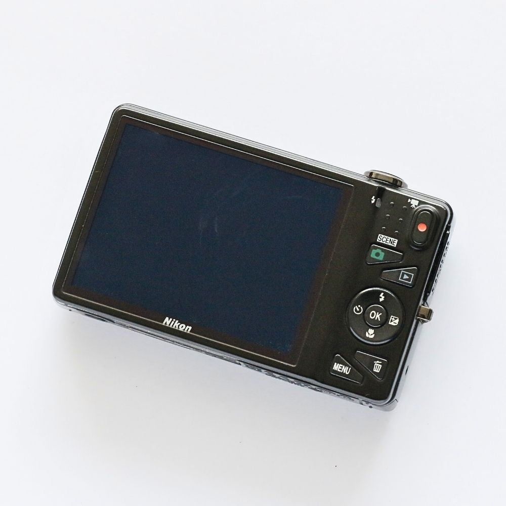 Nikon Coolpix S5200