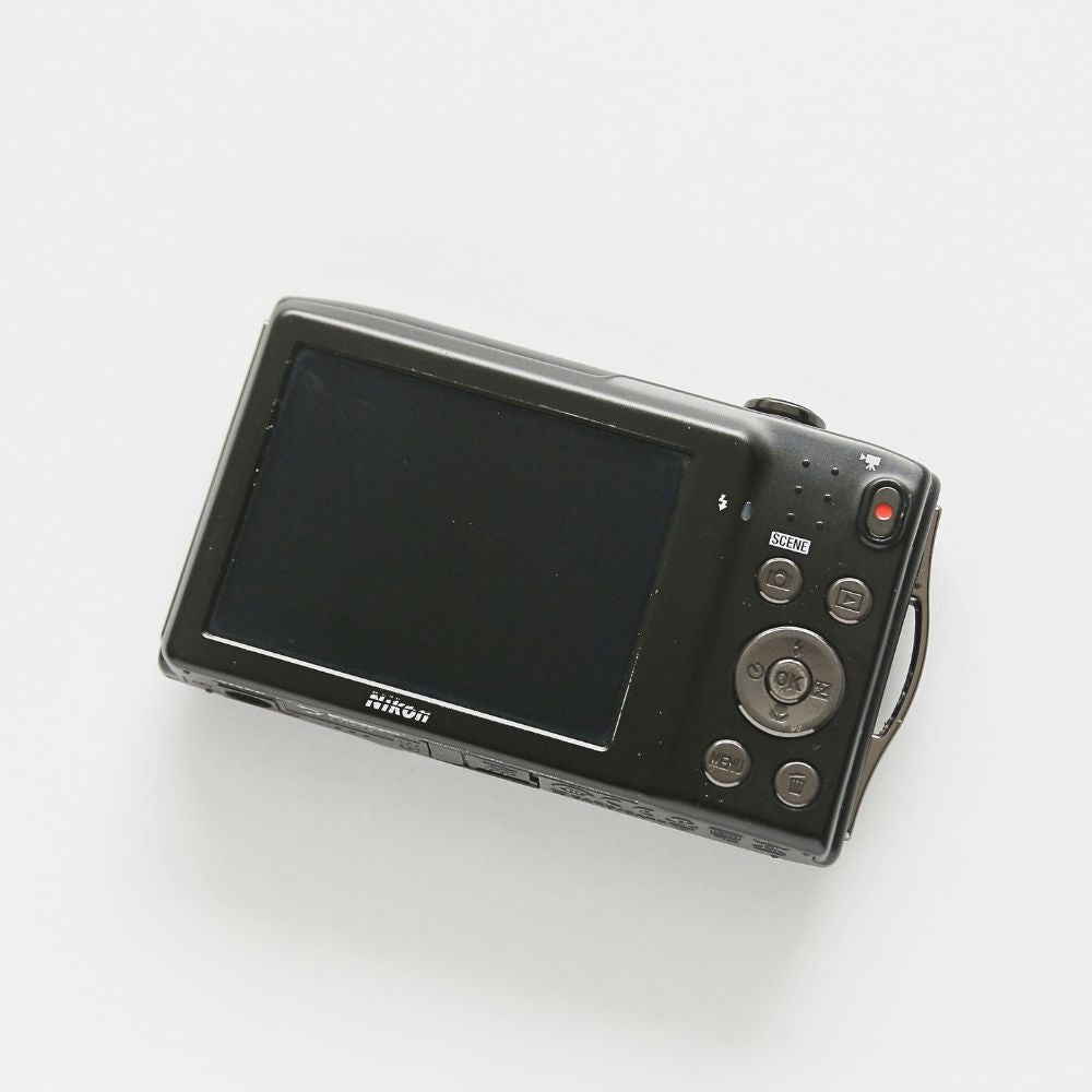 Nikon COOLPIX S3300