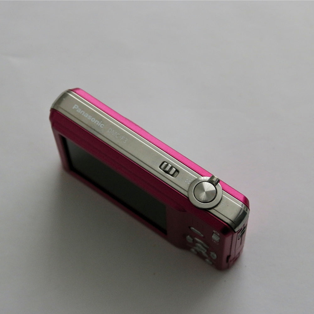 Panasonic Lumix DMC-F3