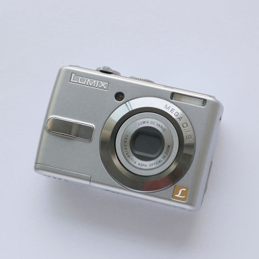 Panasonic LUMIX DMC-LS75