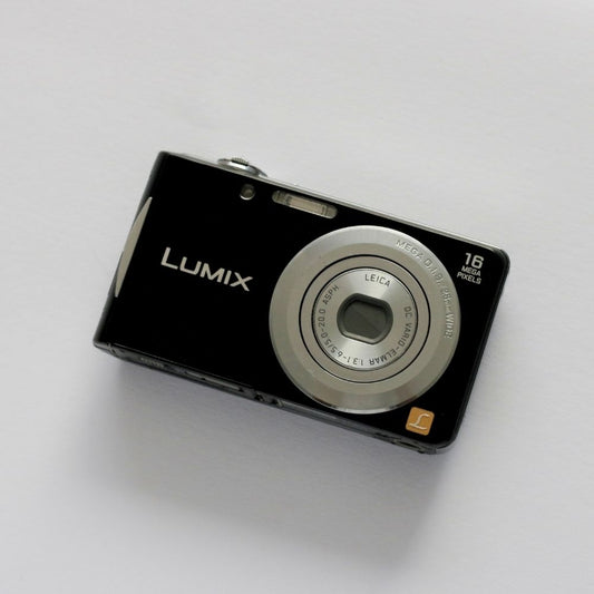 Panasonic LUMIX DMC-FH5