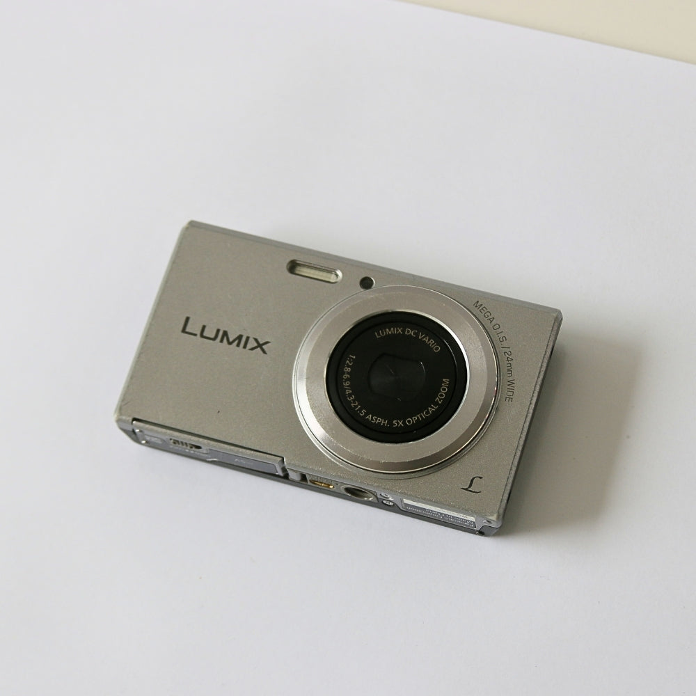 Panasonic LUMIX DMC-FH10