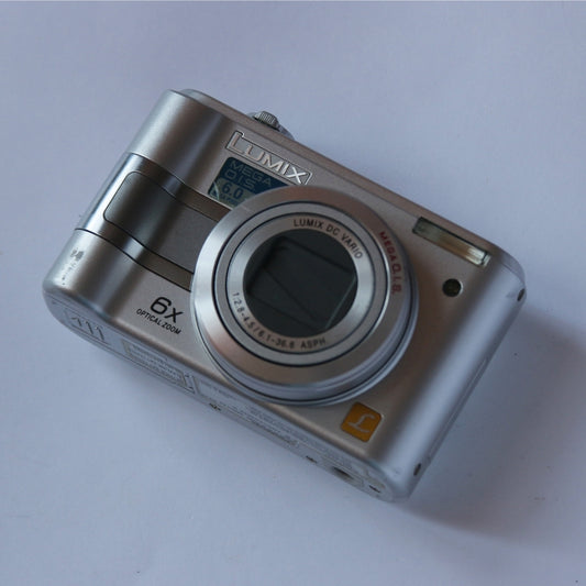 Panasonic LUMIX DMC-LZ5