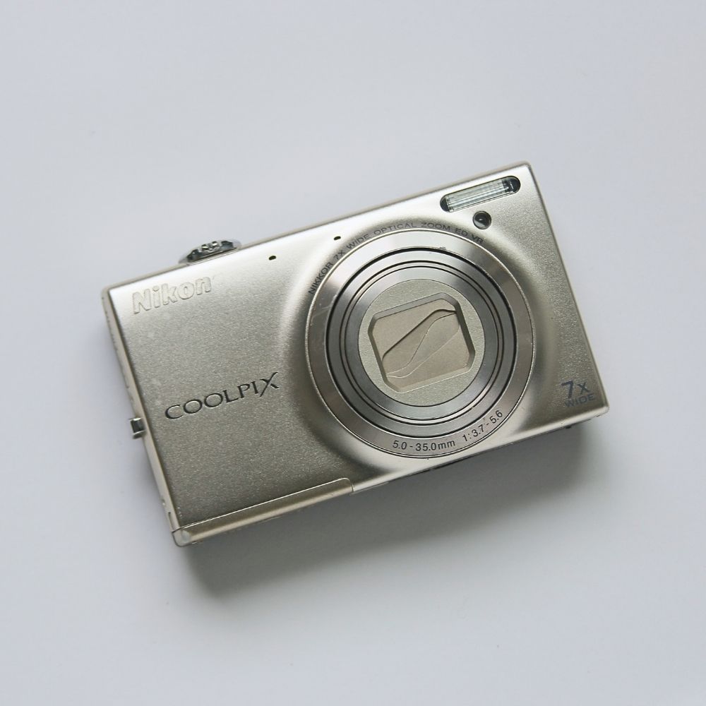 Nikon COOLPIX S6100