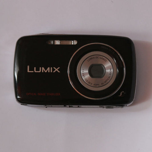 Panasonic LUMIX DMC-S1