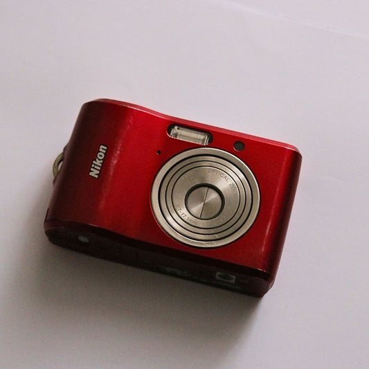 Nikon COOLPIX L18