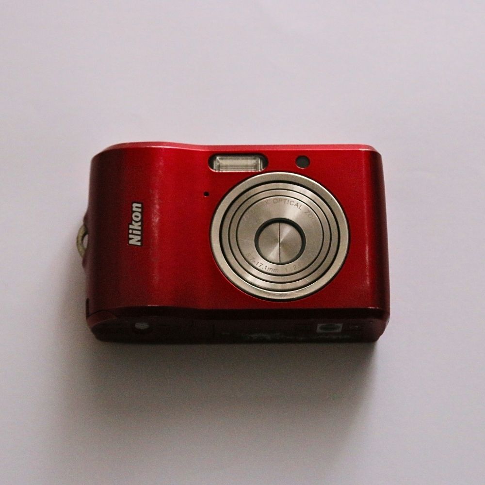 Nikon COOLPIX L18