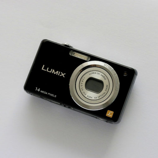 Panasonic LUMIX DMC-FH3