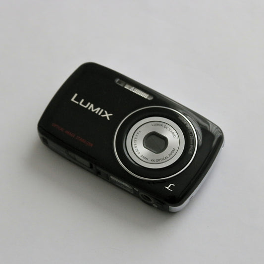 Panasonic LUMIX DMC-S1