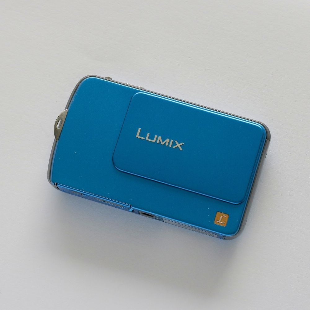 Panasonic LUMIX DMC-FP5