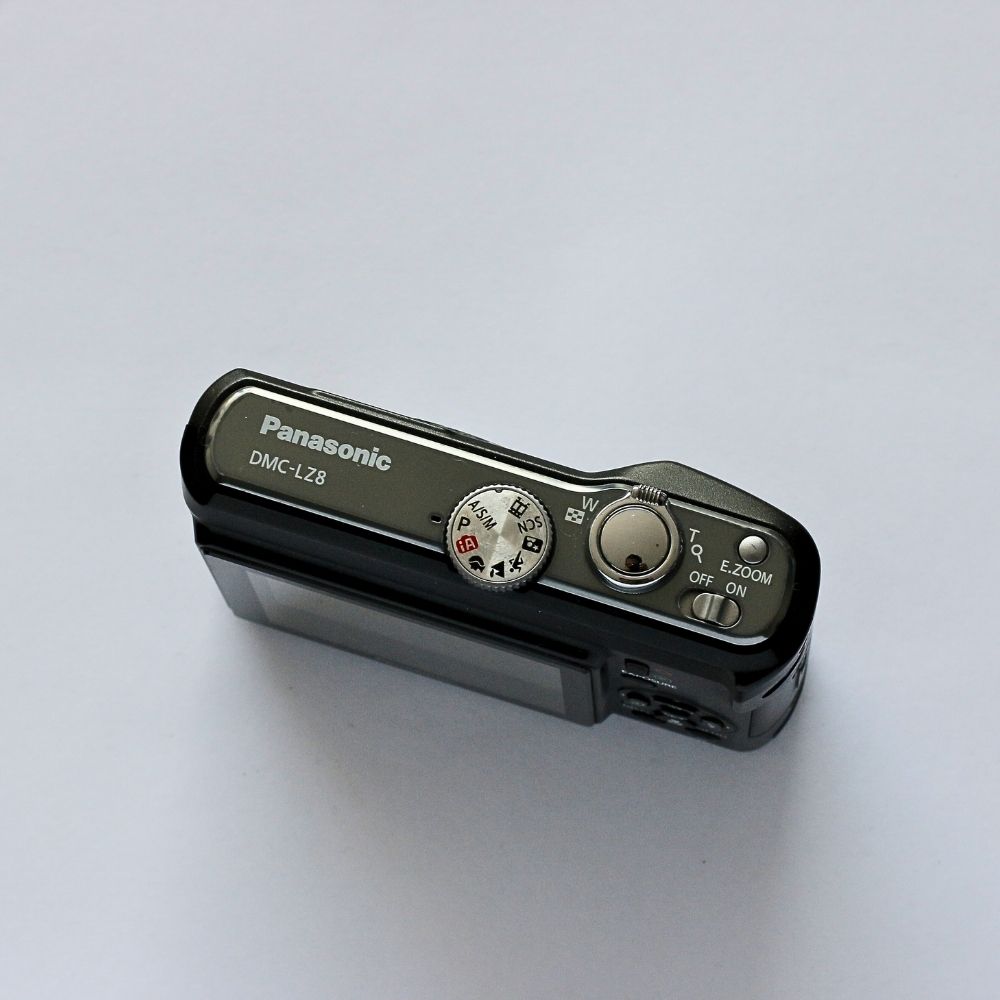 Panasonic LUMIX DMC-LZ8