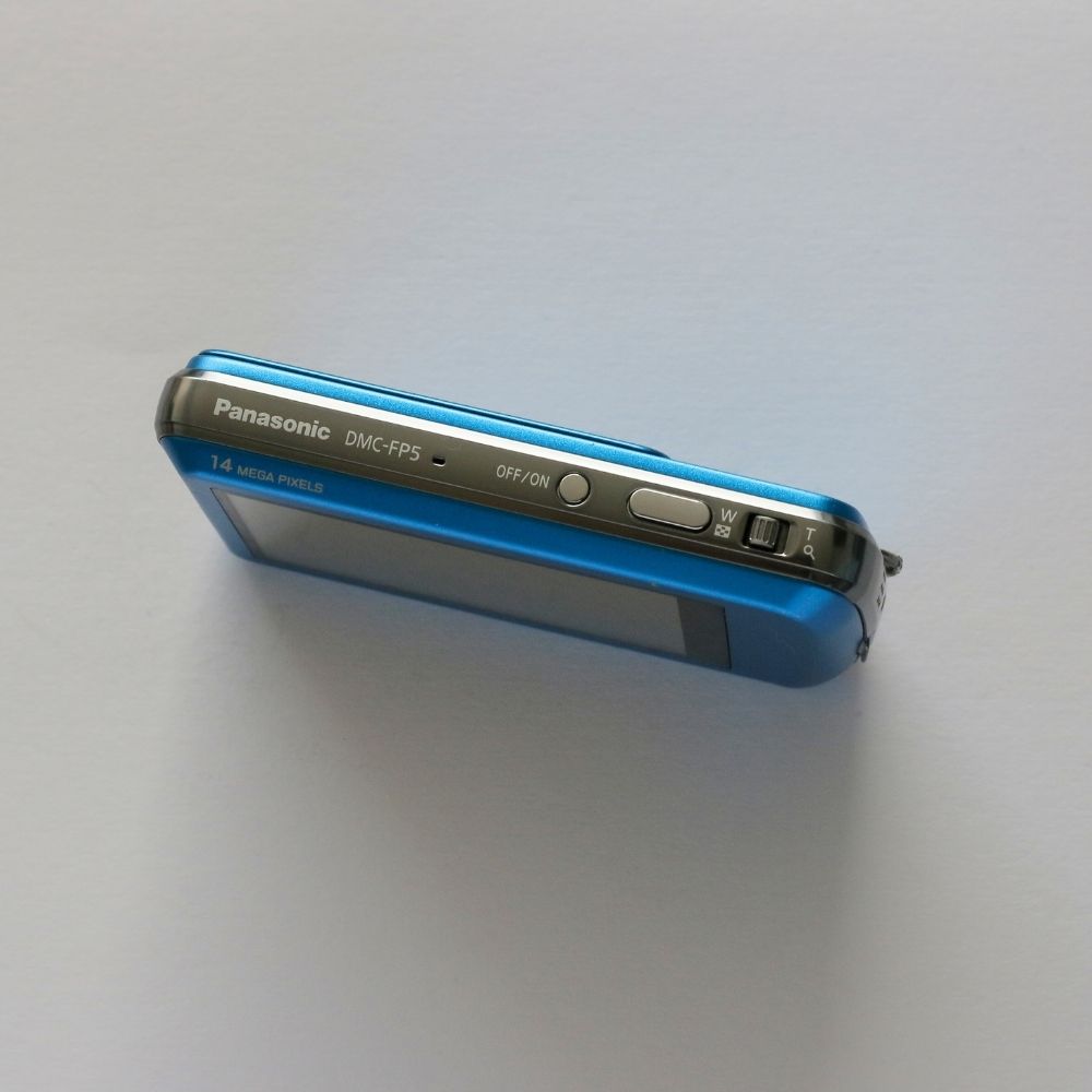 Panasonic LUMIX DMC-FP5