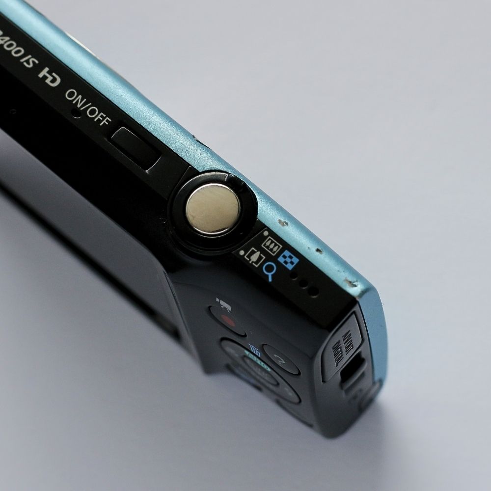 Canon PowerShot A2400 HD