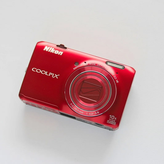 Nikon COOLPIX S6300